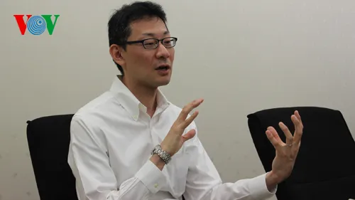 Tiến sĩ Tomotaka Shoji, nghiên cứu viên cao cấp thuộc Phòng nghiên cứu Á-Phi Viện nghiên cứu Quốc phòng thuộc Bộ Quốc phòng Nhật Bản.